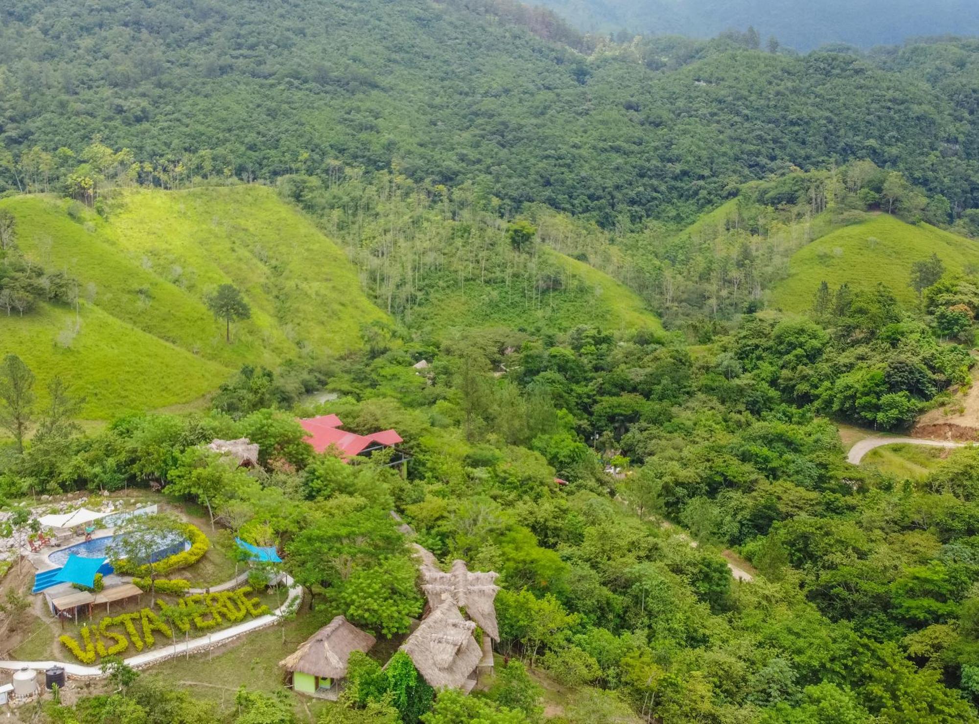 Vista Verde Lodge Lanquin Bagian luar foto